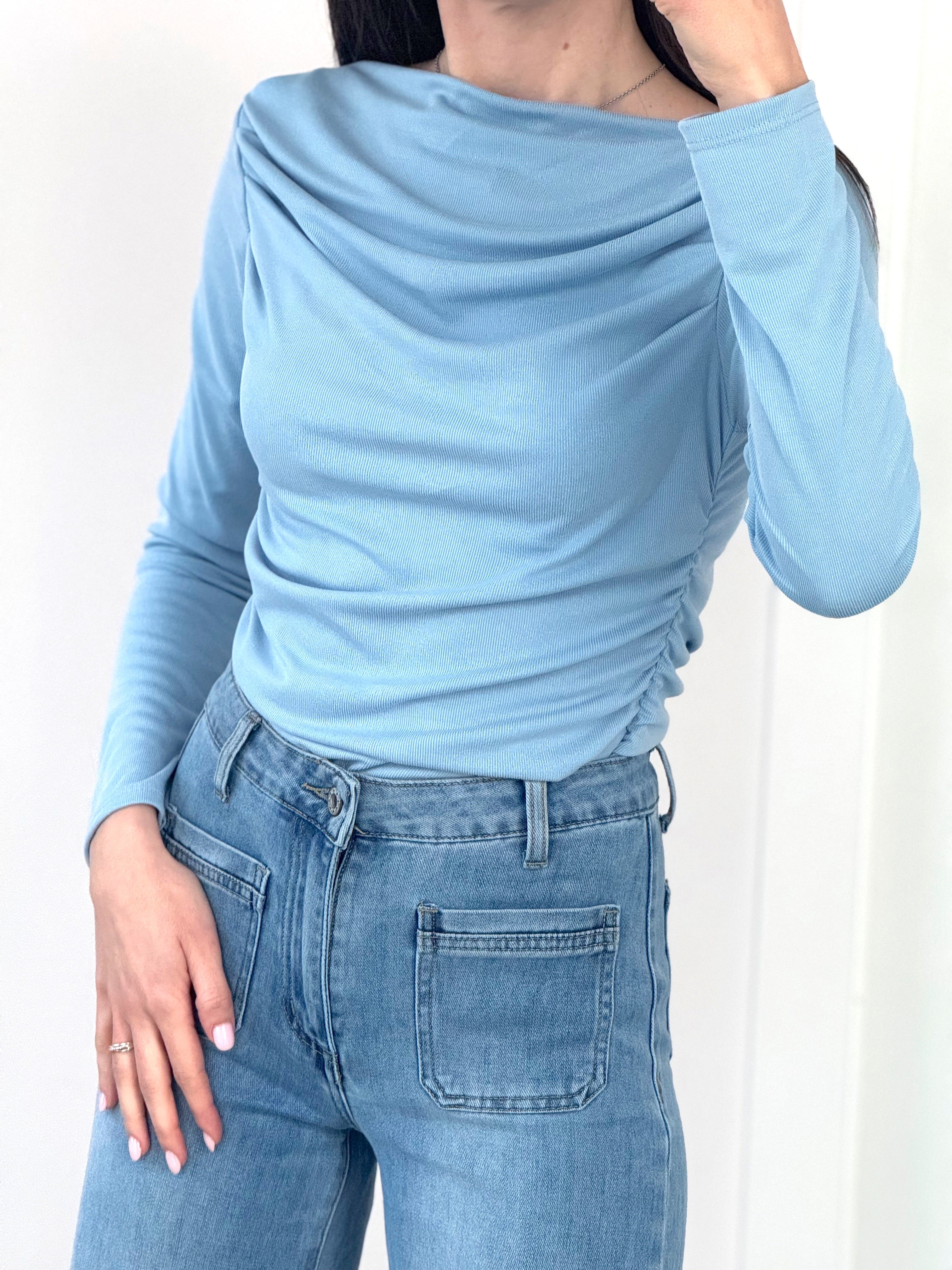 Maglioncino Sissi drappeggiato azzurro 1