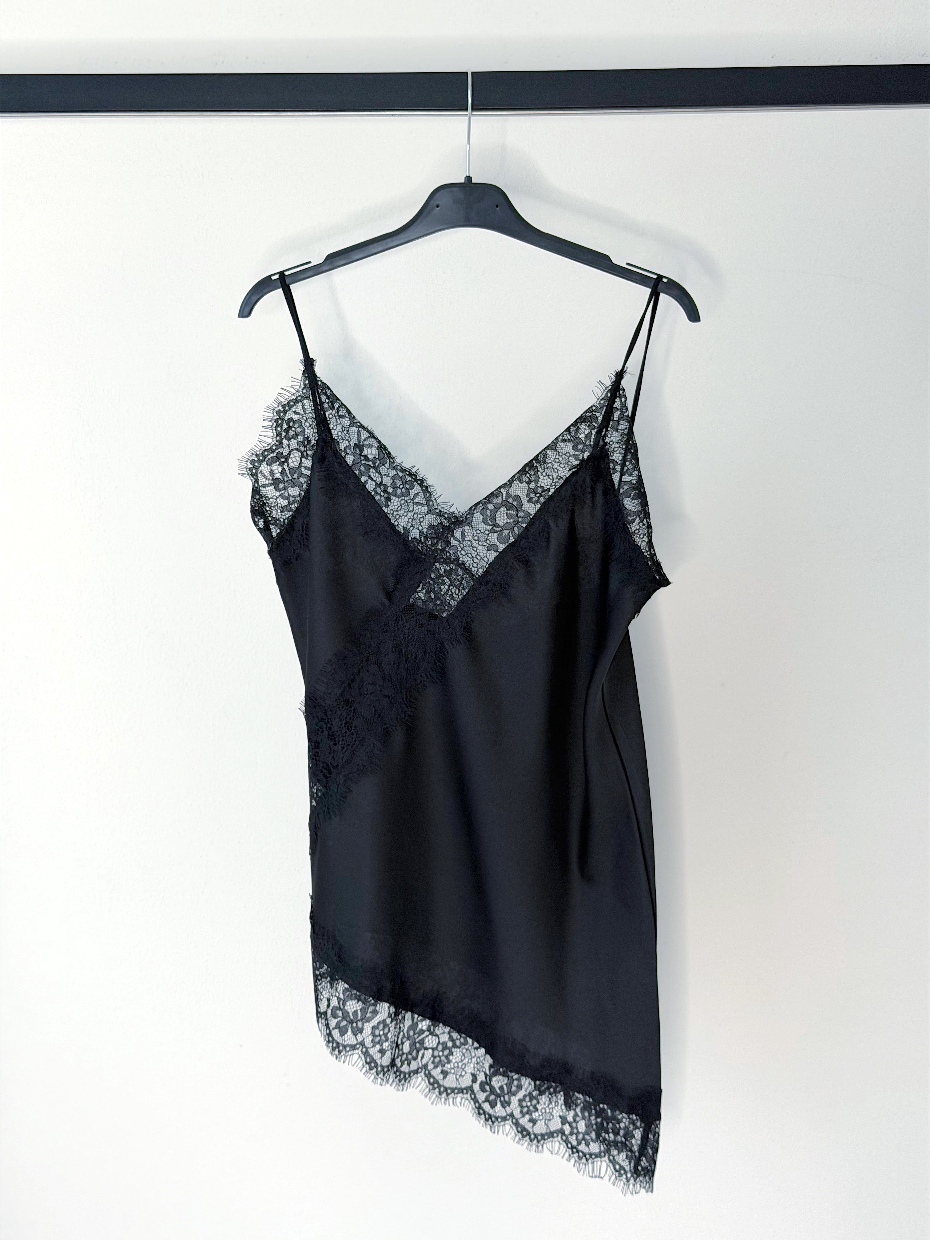 CANOTTIERA ASSIMETRICA CON PIZZO