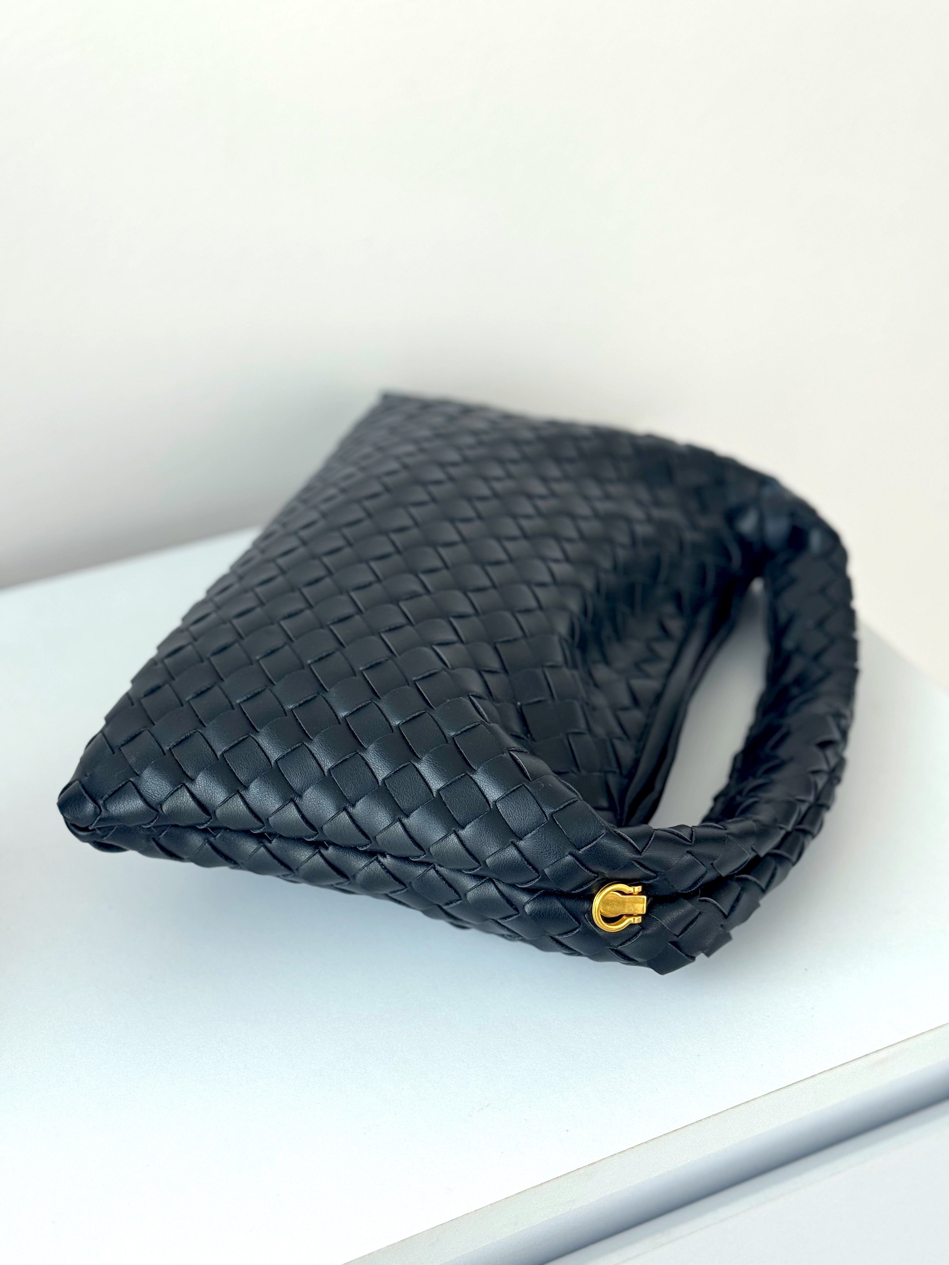 BORSA VIKY