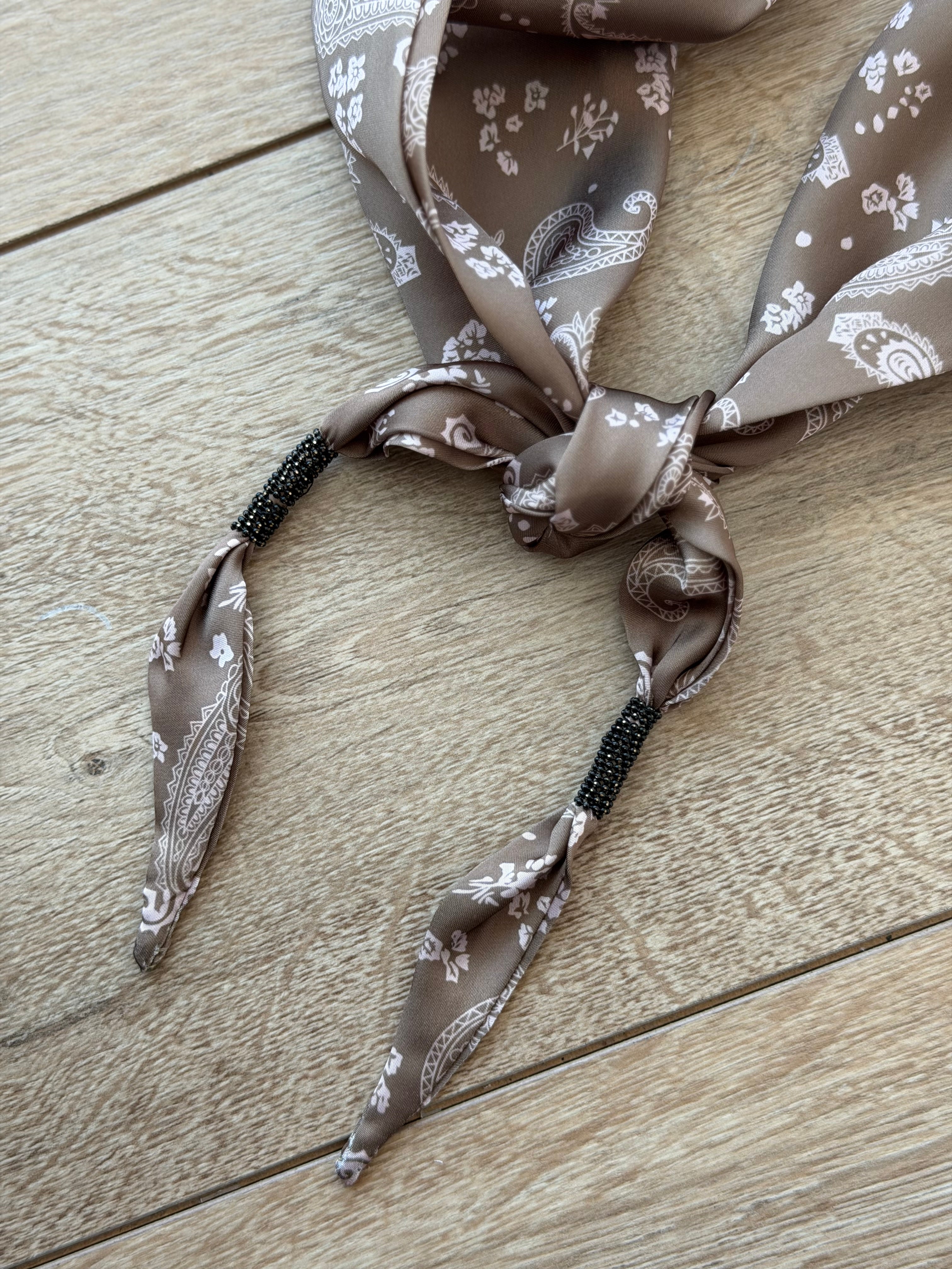 FOULARD RASO & PERLINE