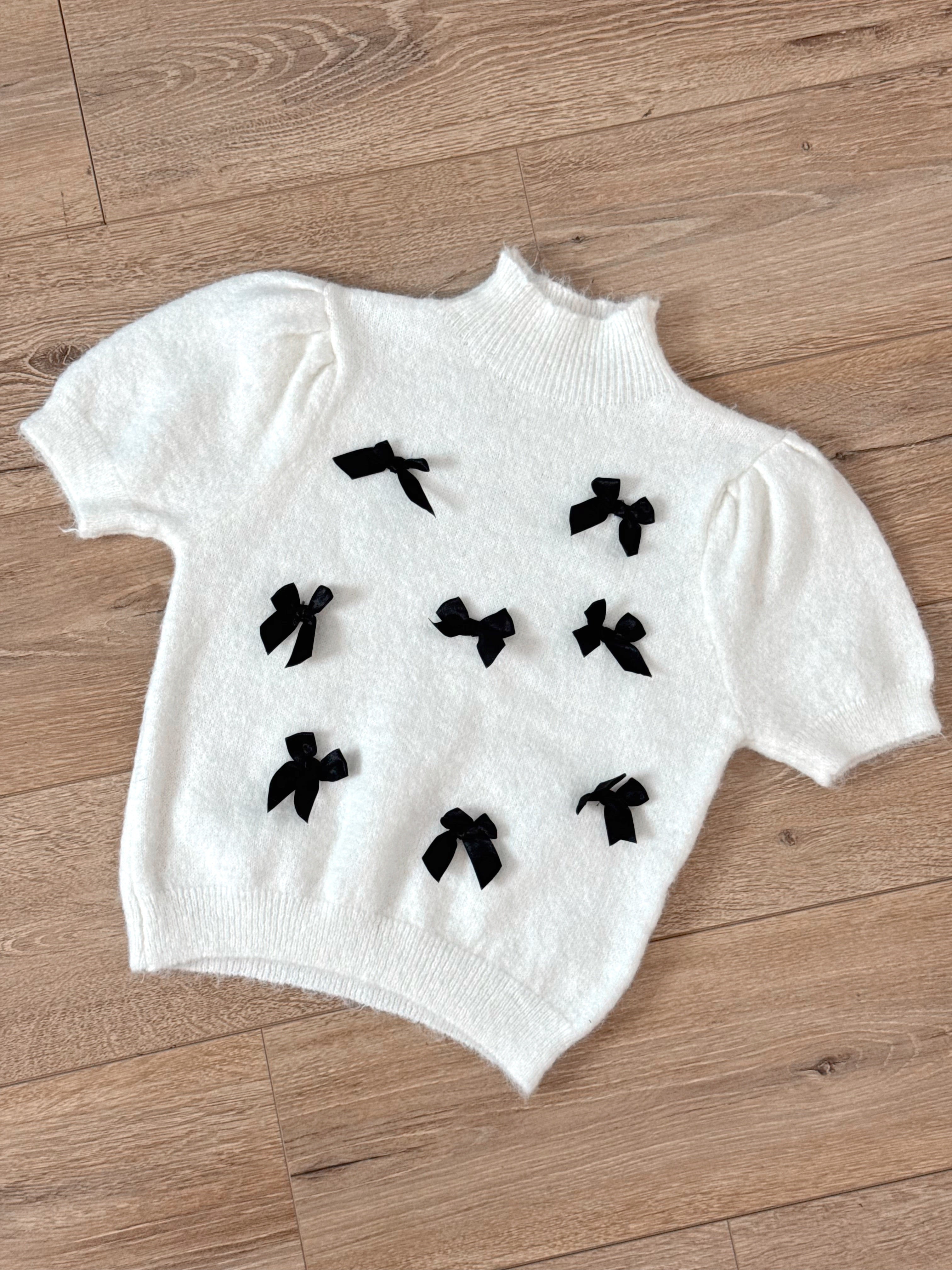 PULL CON FIOCCHI ( 10% LANA & 10% MOHAIR )