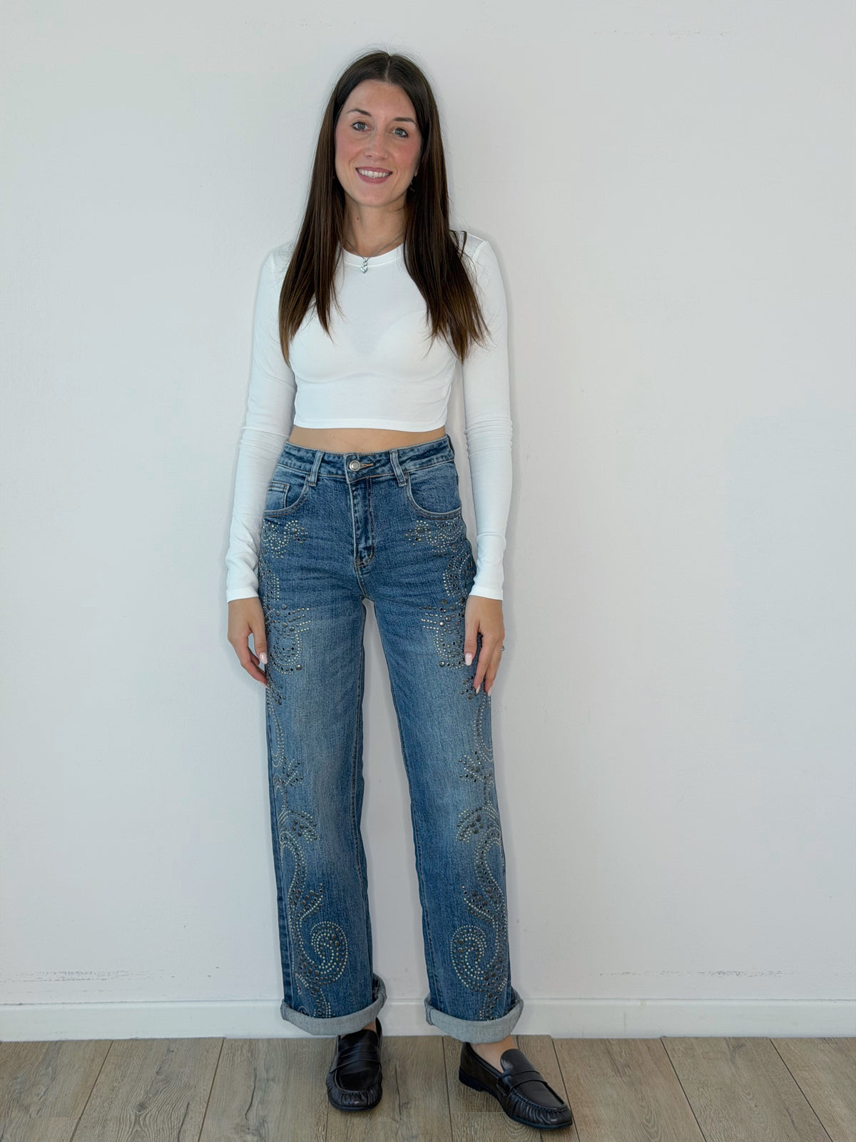 DENIM DECORATO CON BORCHIETTE