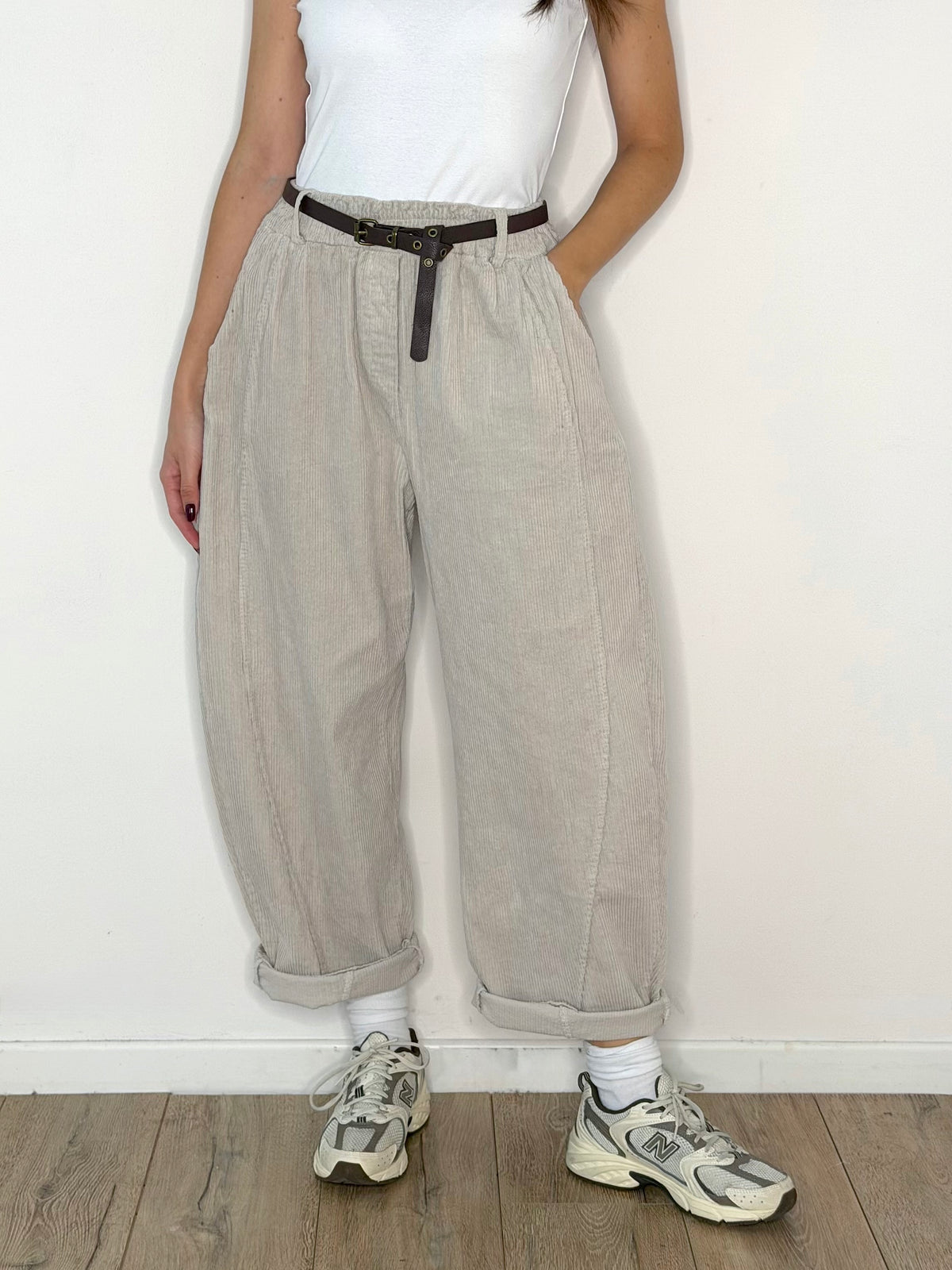 PANTALONE BALLOON IN VELLUTO ELASTICIZZATO IN VITA