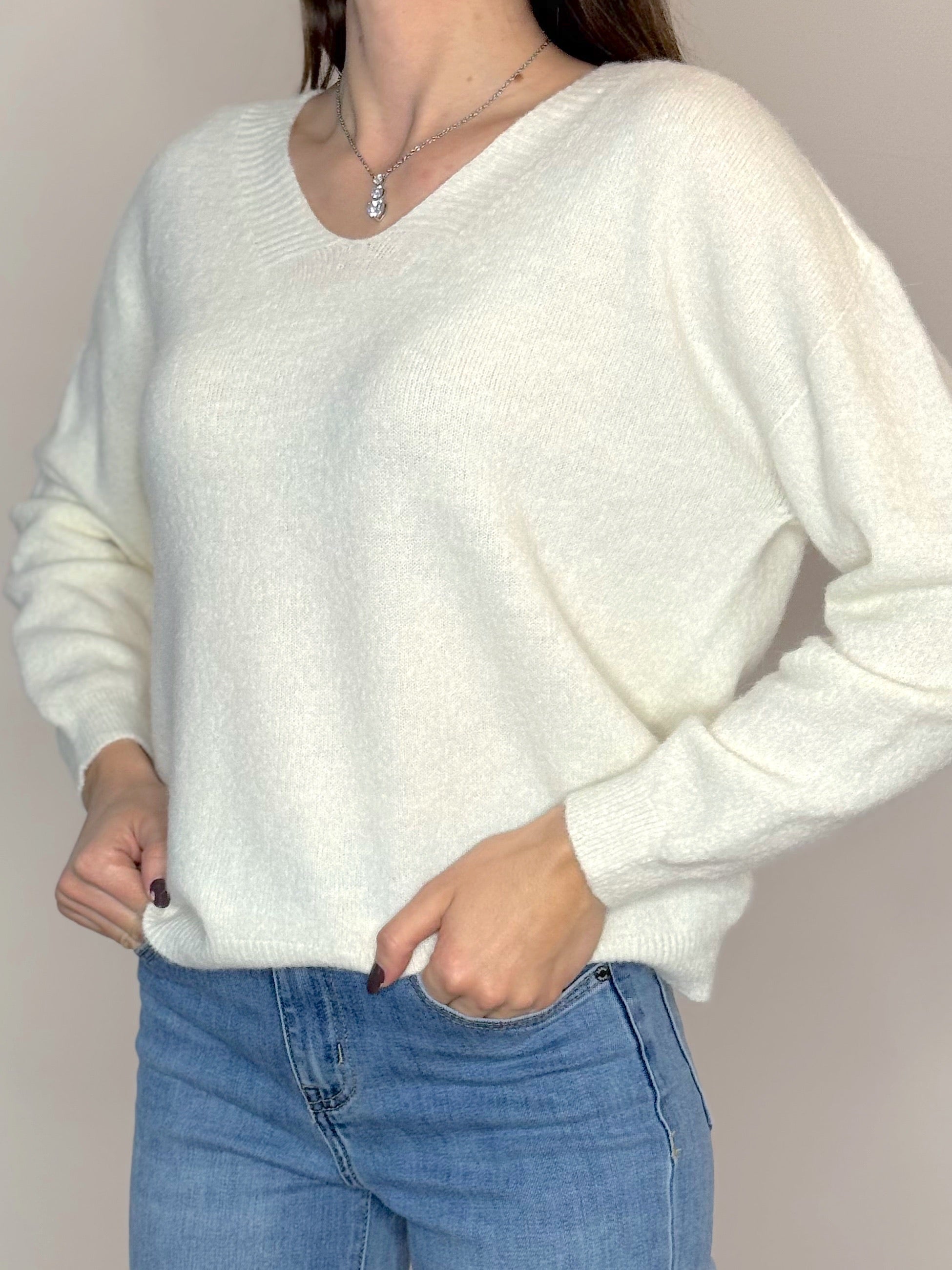 MAGLIONE BASIC SCOLLO A V