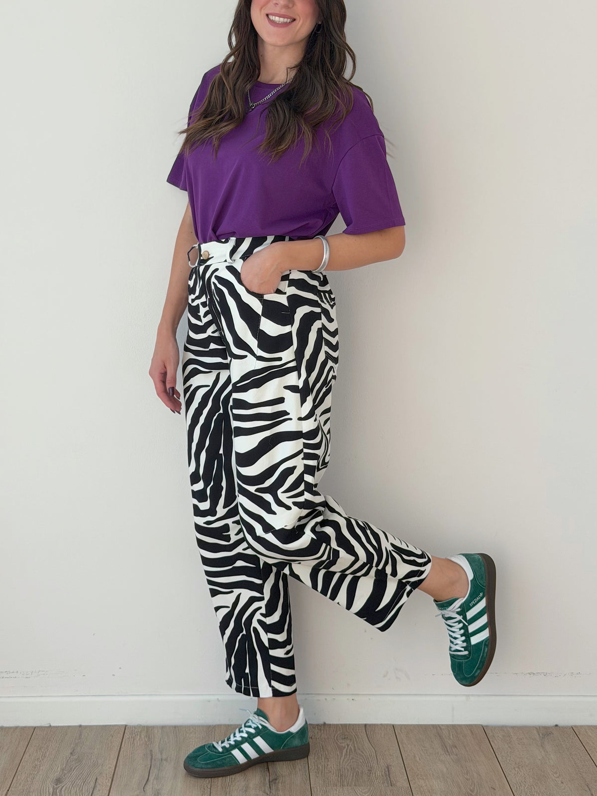 T-SHIRT OVER VIOLA