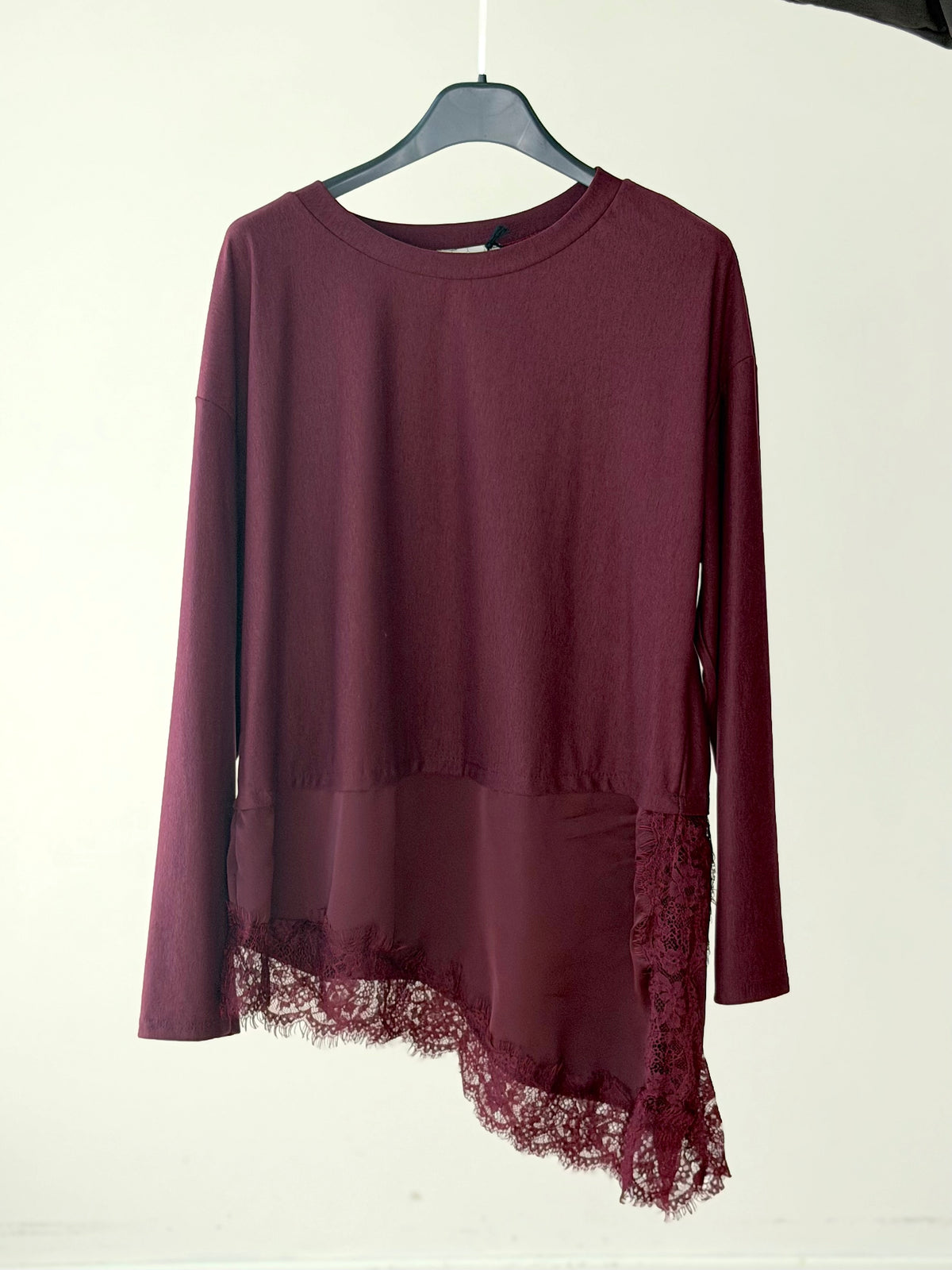 LONGSLEEVE ASSIMETRICA CON DETTAGLI IN RASO & PIZZO