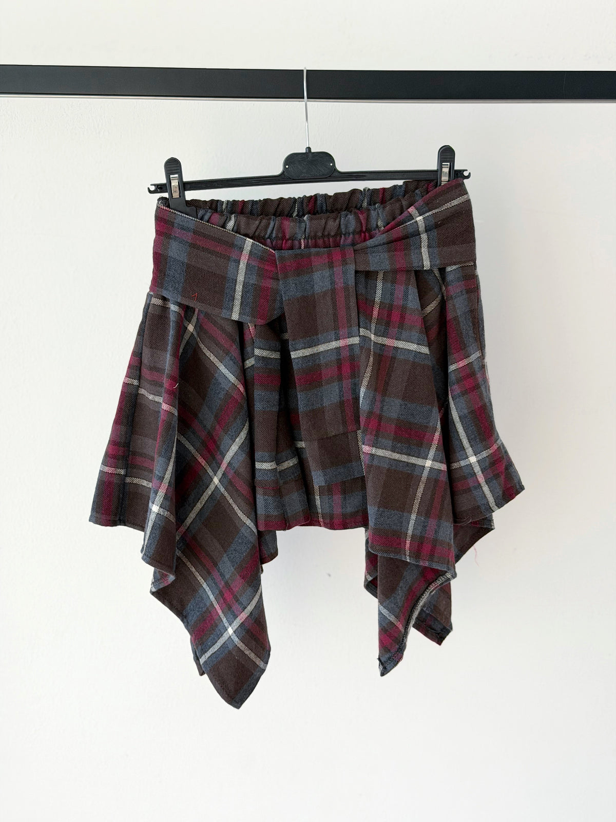GONNA PANTALONCINO ASIMETRICA IN FLANELLA