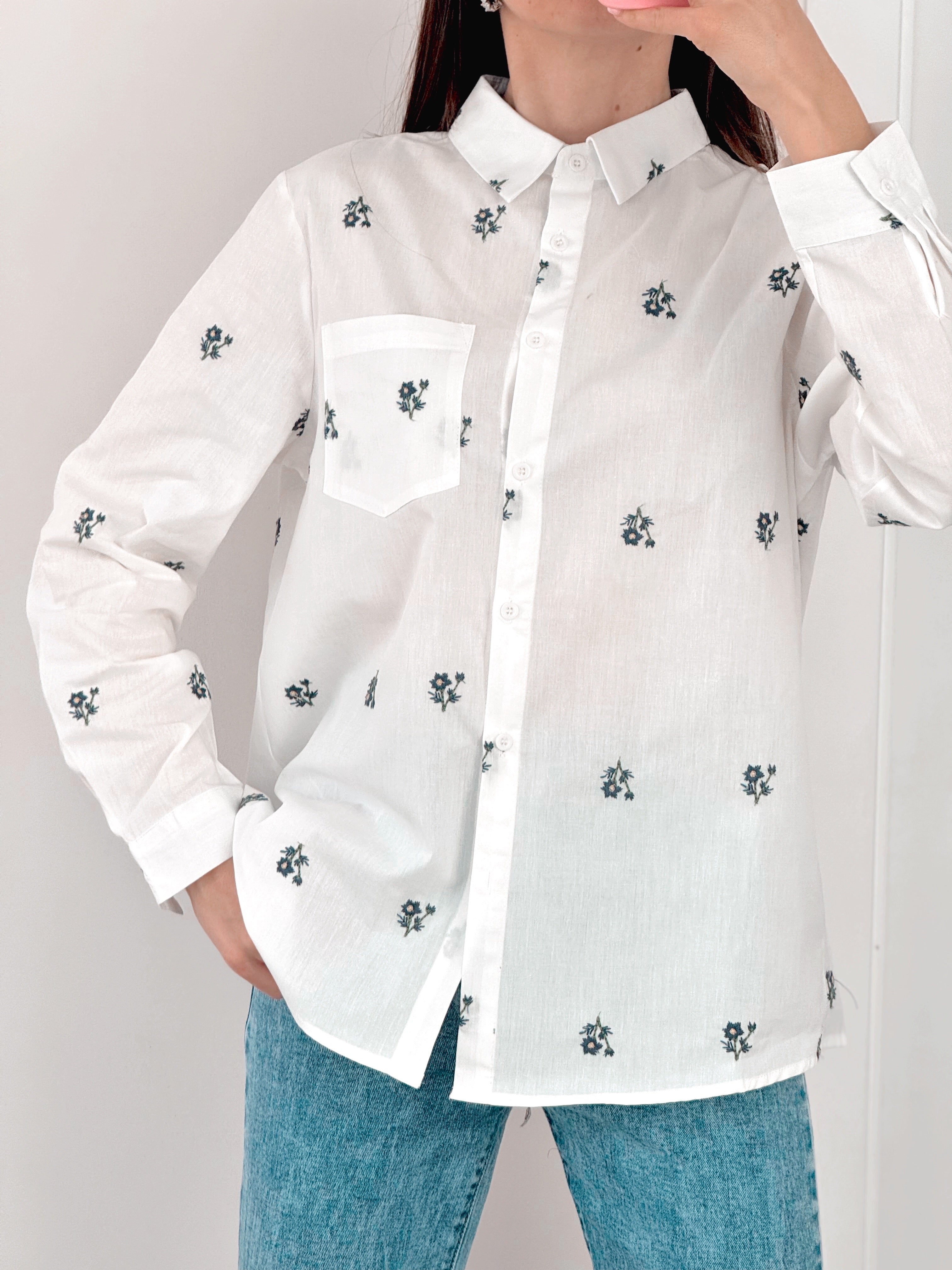 Camicia Desirè Bianca Fiori Ricamati