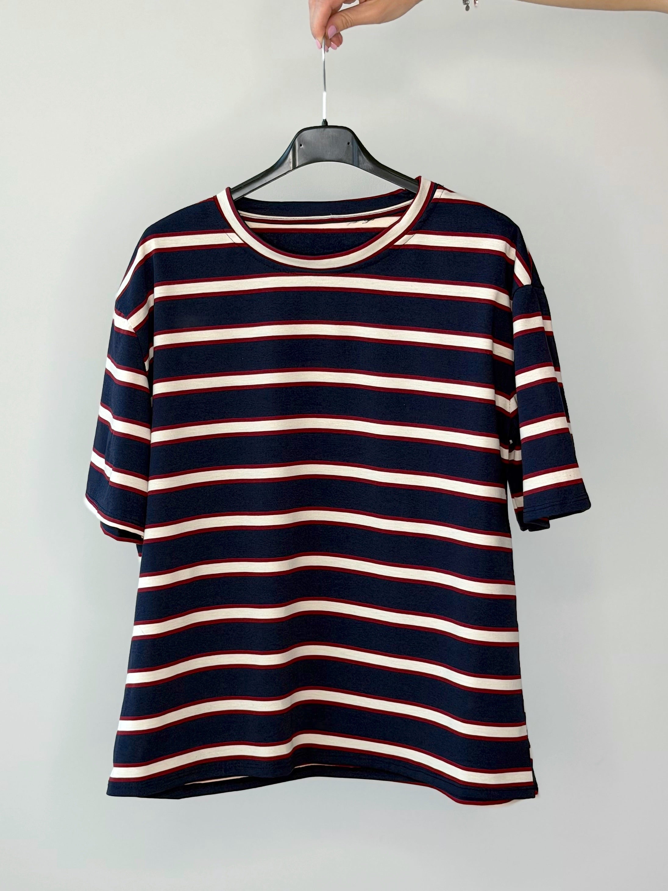 T-SHIRT OVER RIGHE