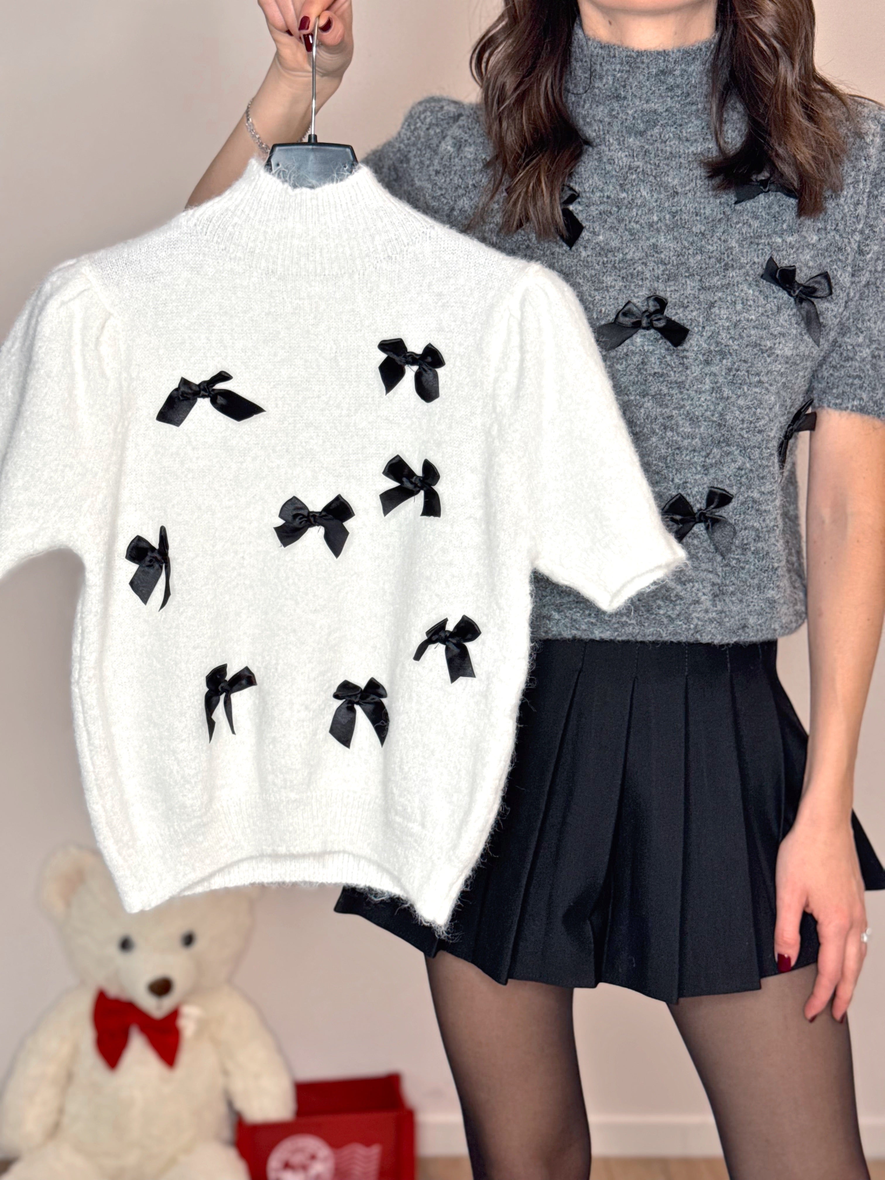 PULL CON FIOCCHI ( 10% LANA & 10% MOHAIR )