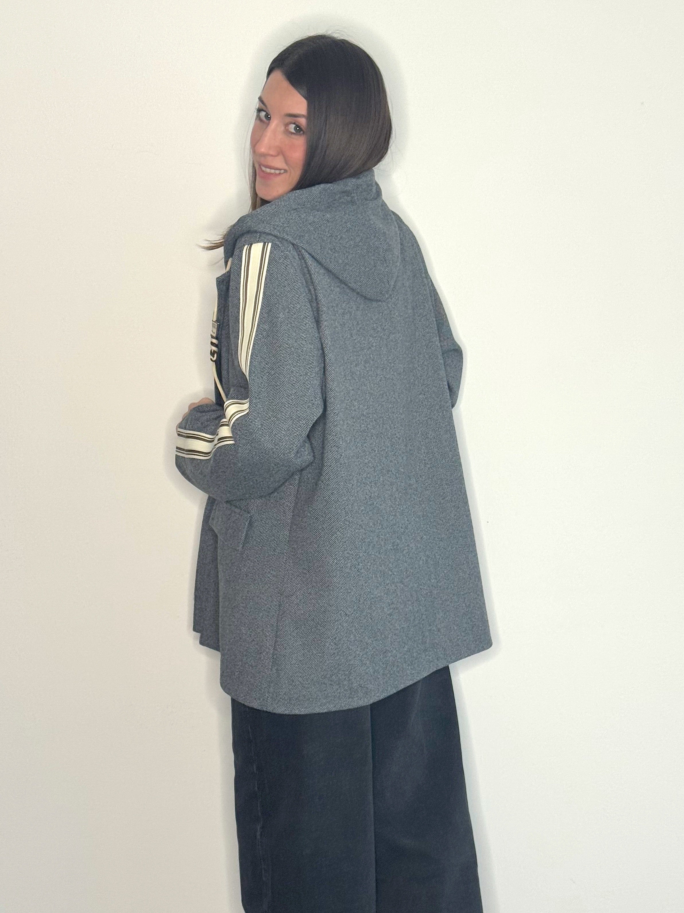 GIACCA CON CAPPUCCIO