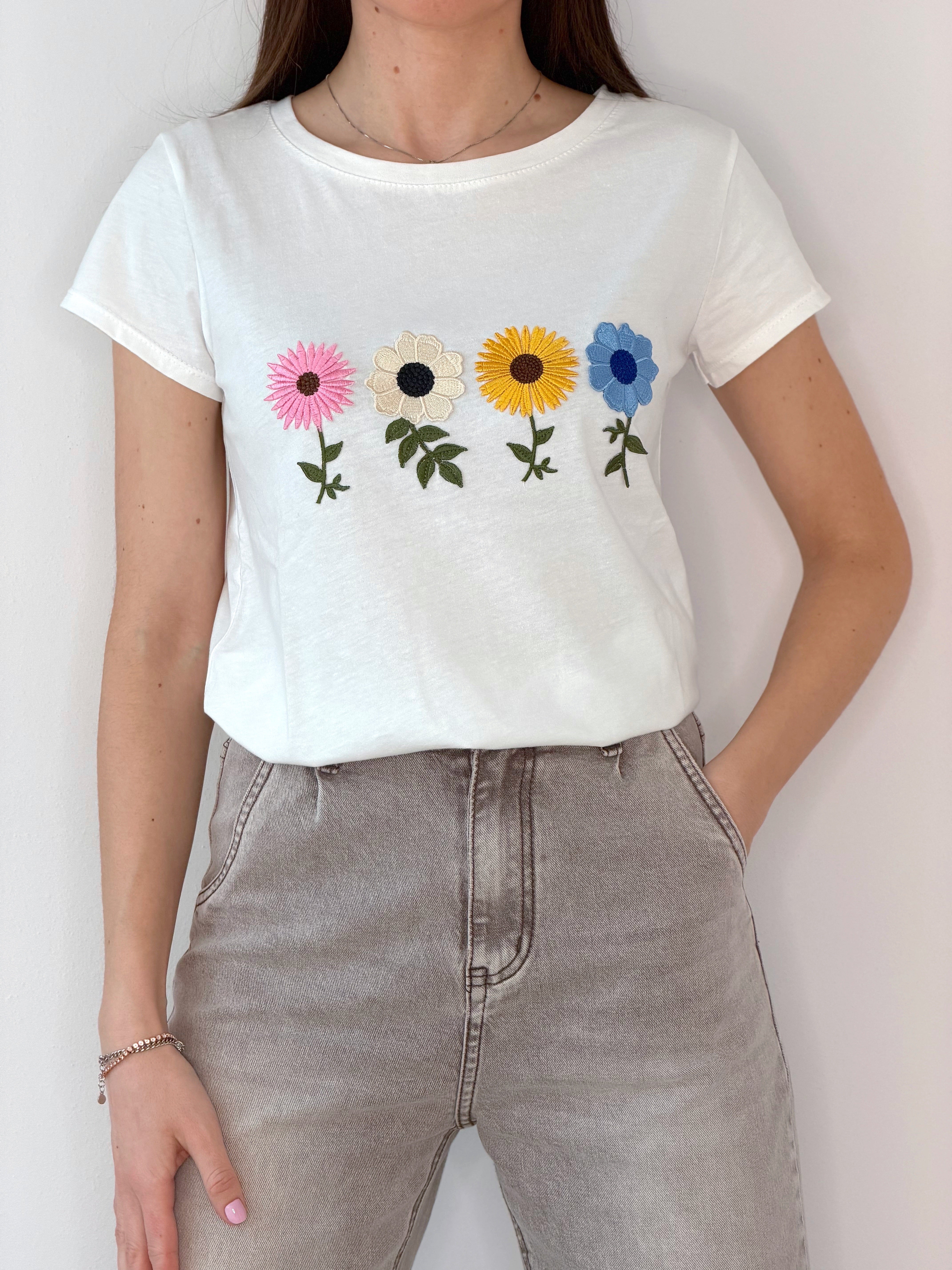 T-SHIRT FLOWERS
