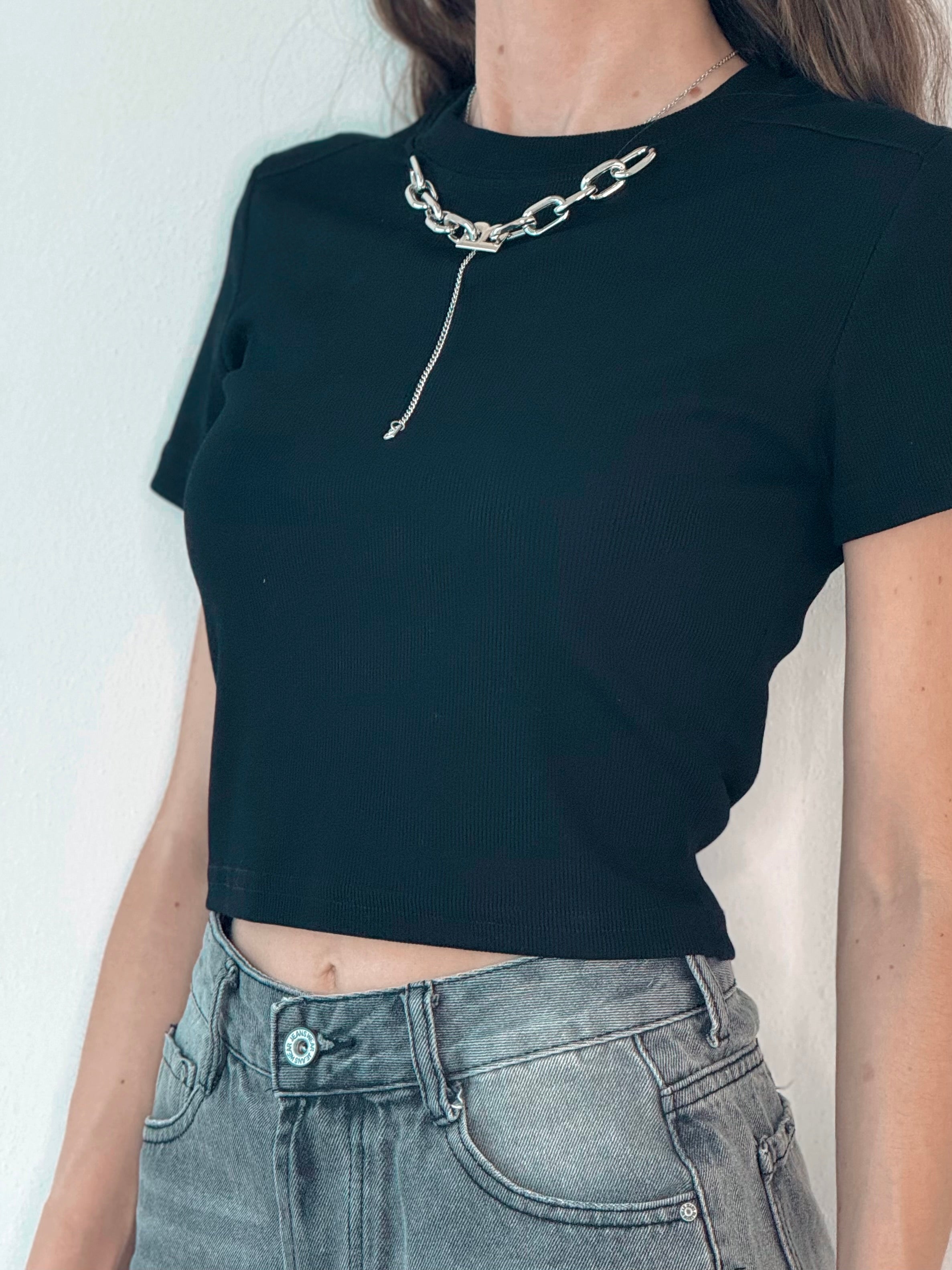 TOP CON COLLANA