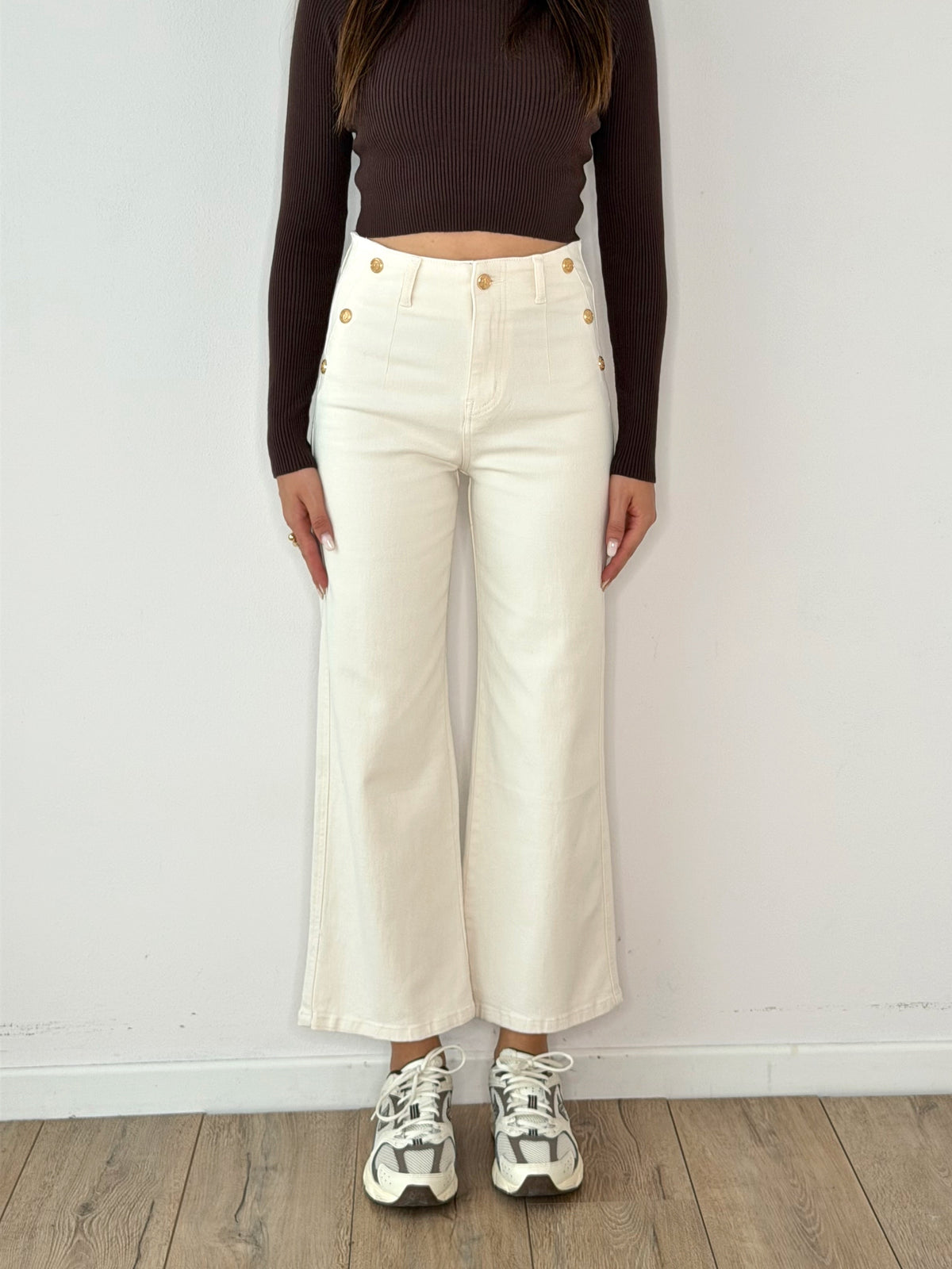 DENIM CON BOTTONI