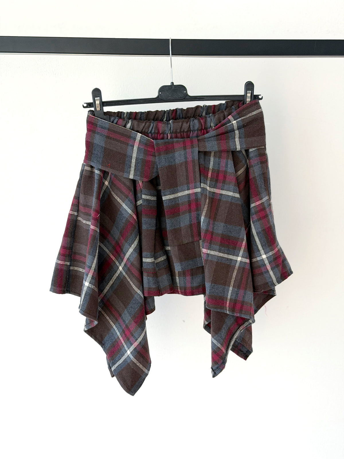 GONNA PANTALONCINO ASIMETRICA IN FLANELLA