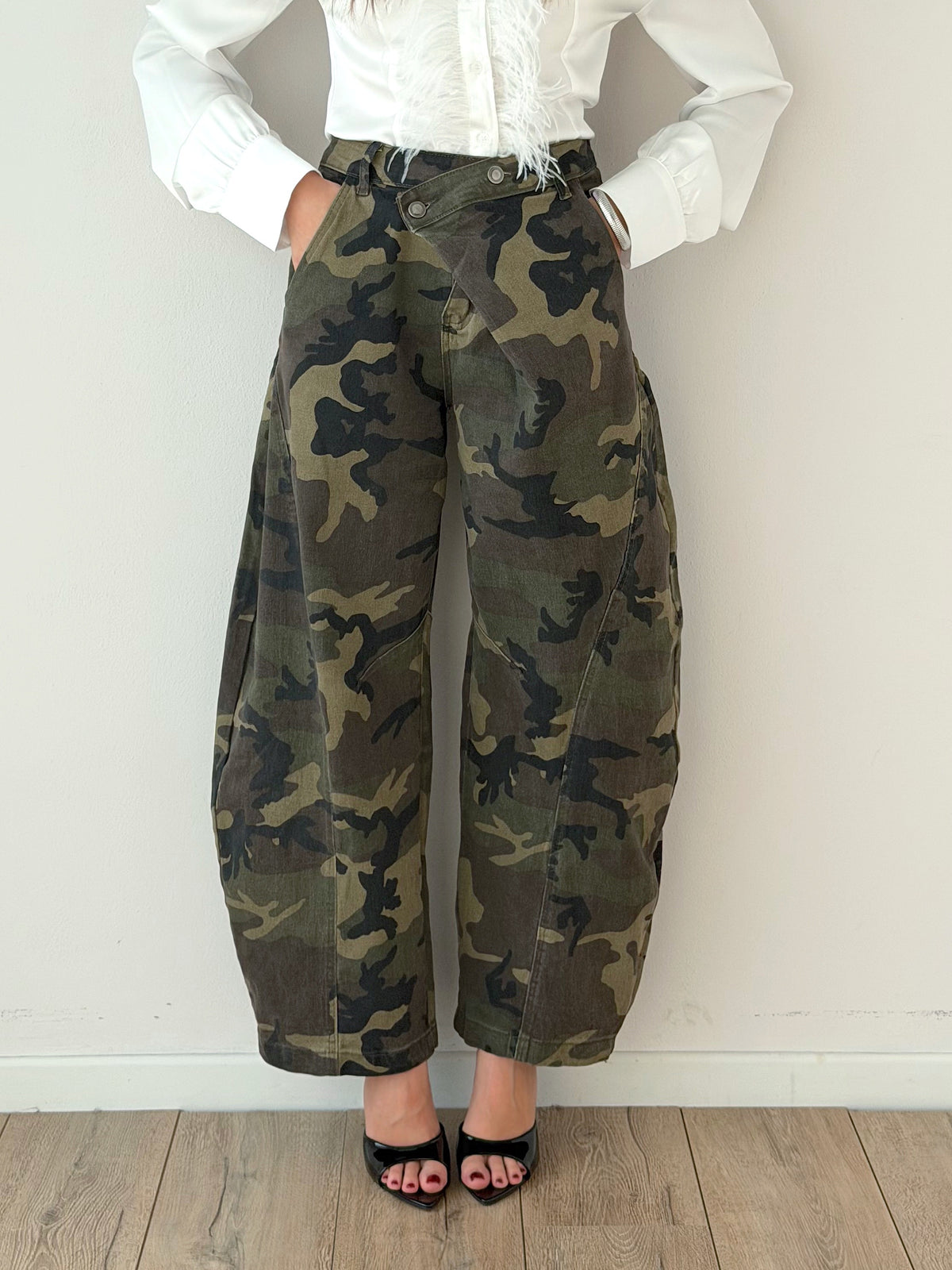 DENIM CRISS CROSS BALLOON CAMOUFLAGE