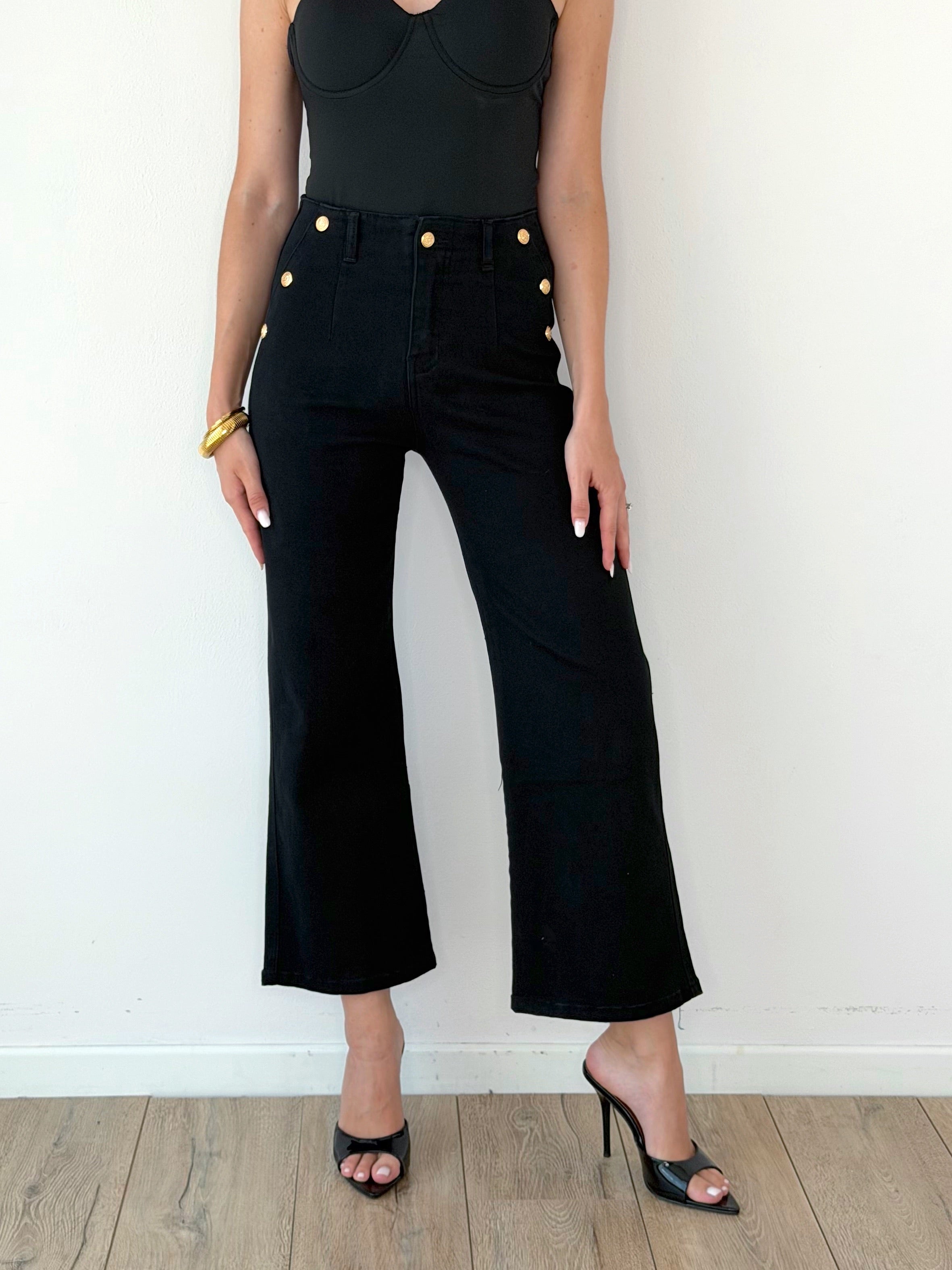 DENIM CON BOTTONI