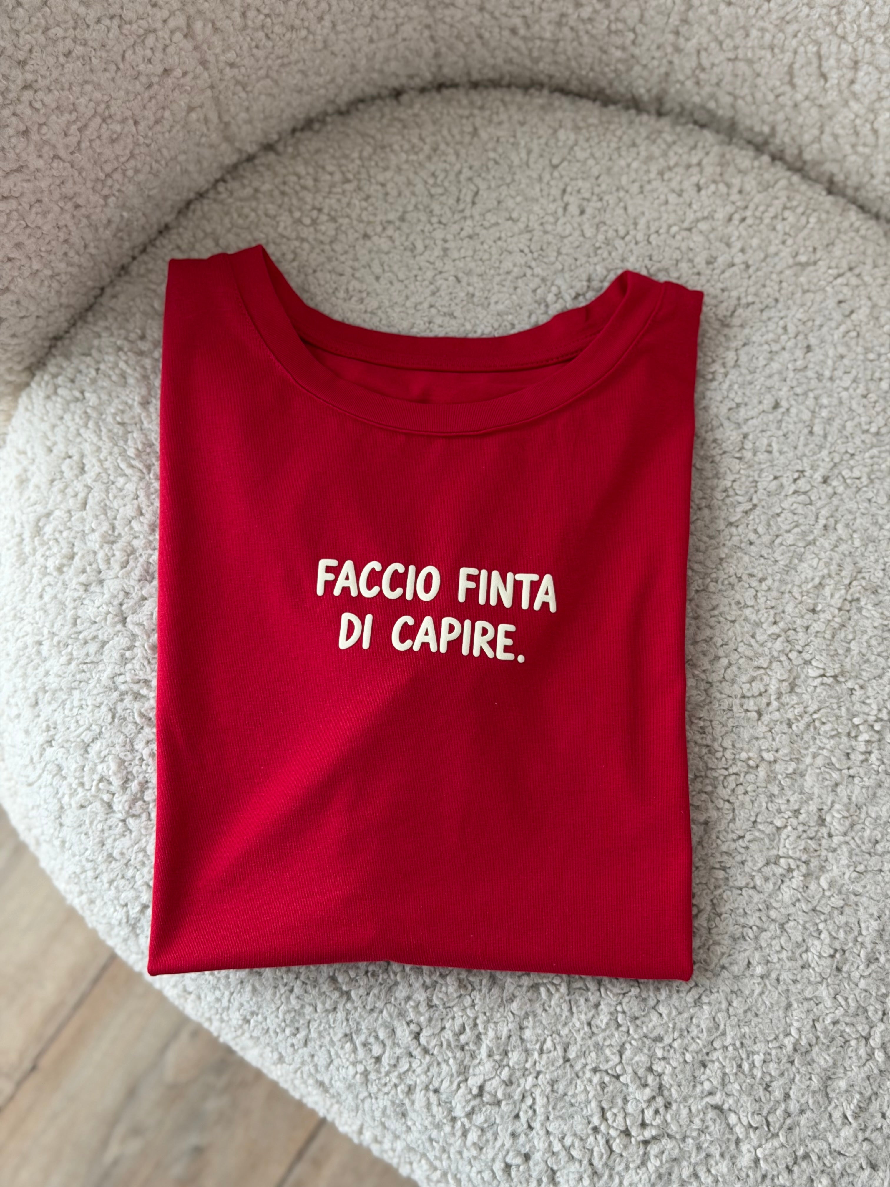 T-SHIRT CON SCRITTE