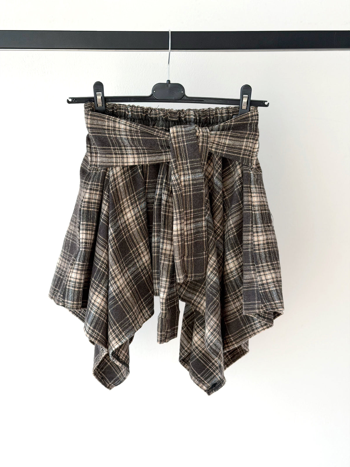 GONNA PANTALONCINO ASIMETRICA IN FLANELLA