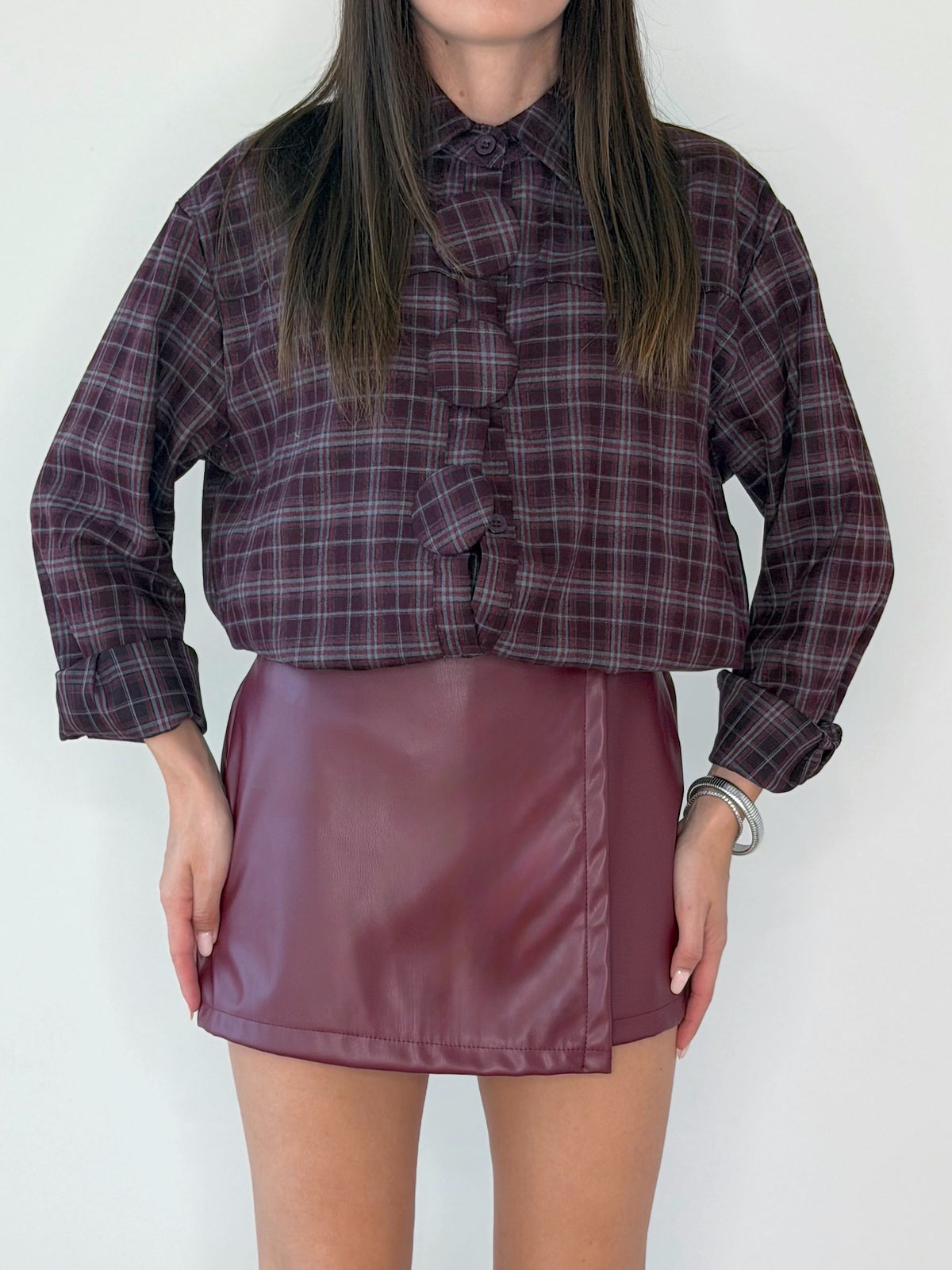 GONNA PANTALONCINO BORDEAUX IN ECOPELLE (FELPATA ALL’INTERNO)