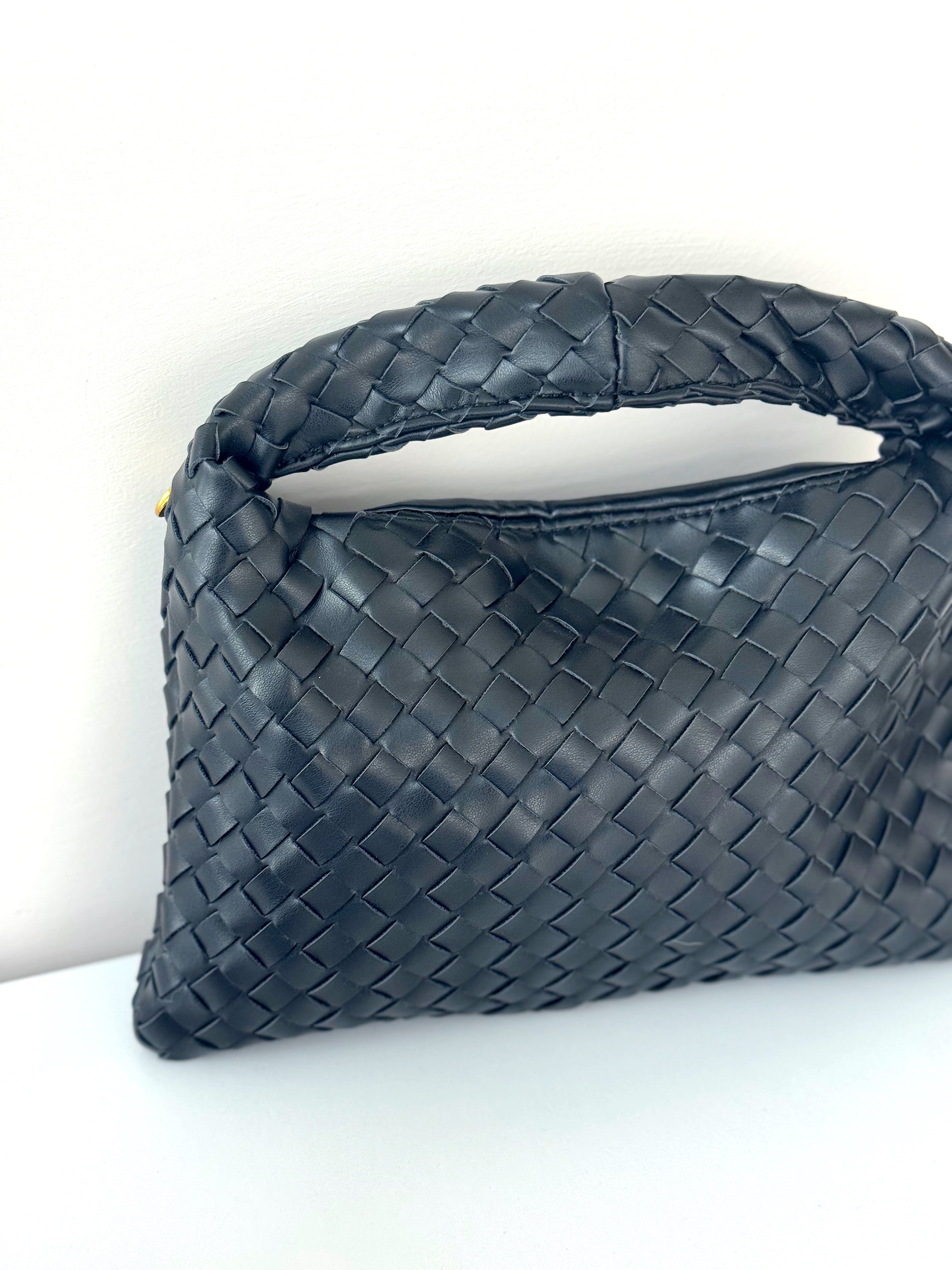 BORSA VIKY