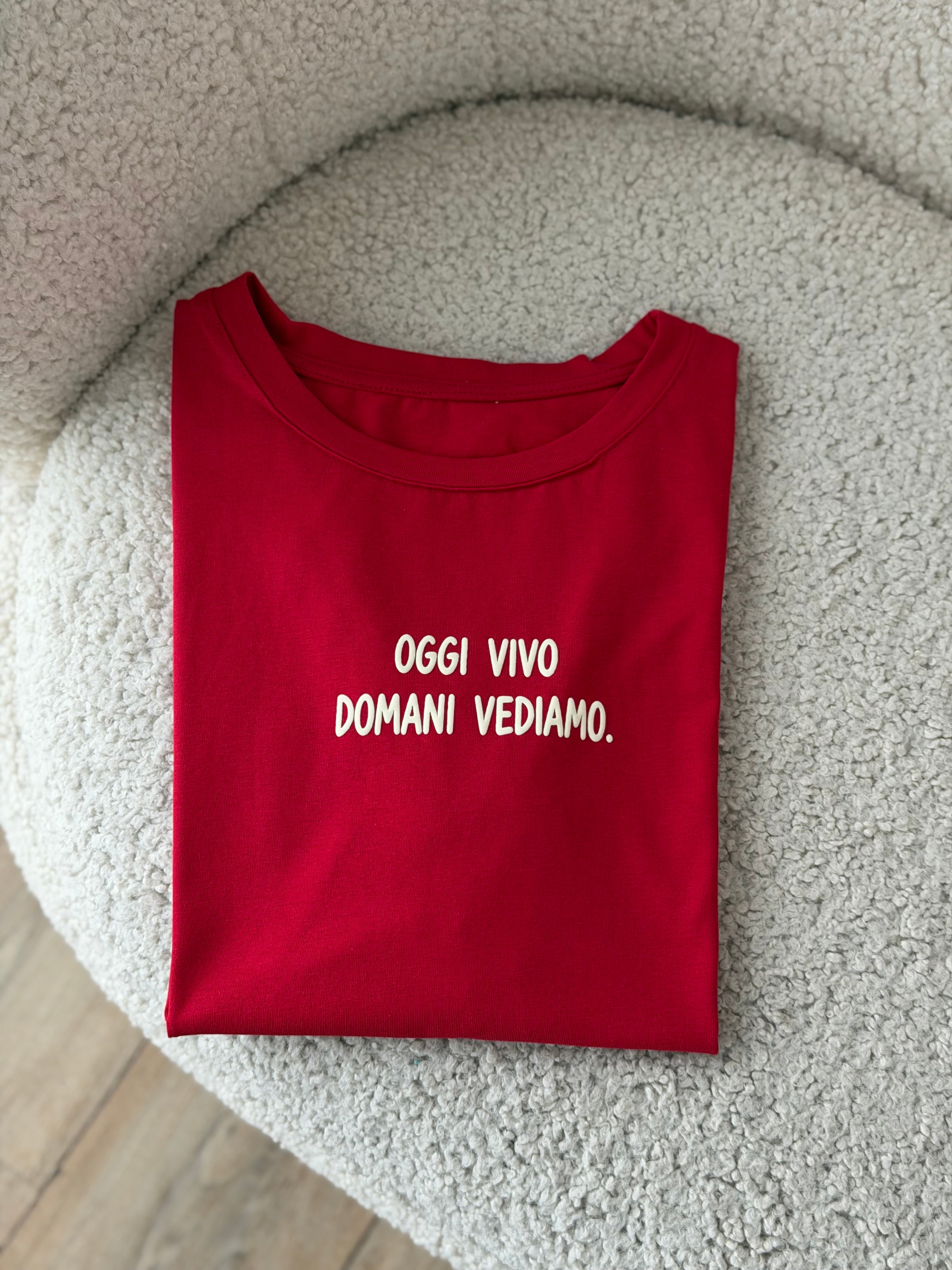 T-SHIRT CON SCRITTE
