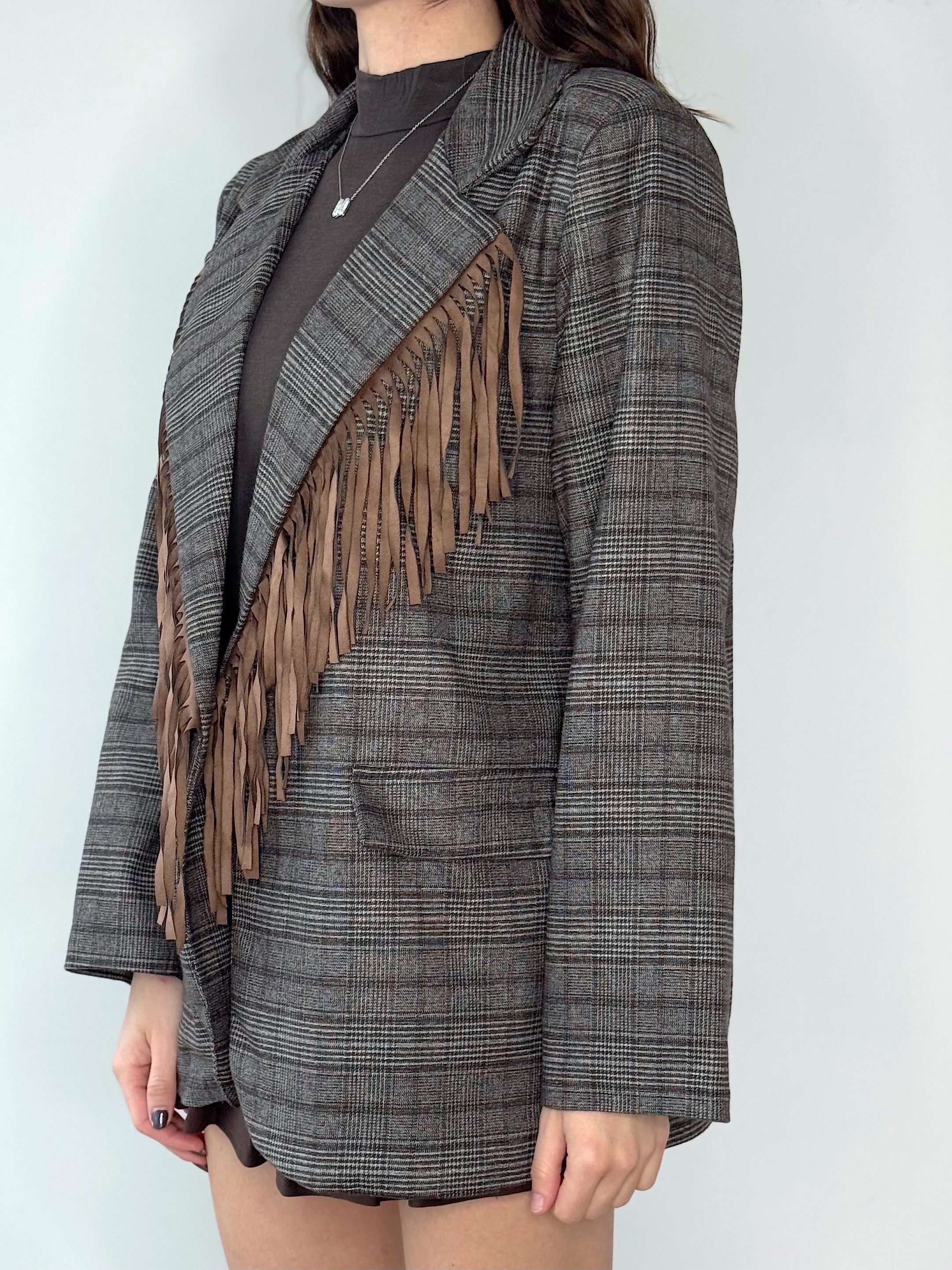 GIACCA PRINCIPE DI GALLES CON FRANGE IN ECO CAMOSCIO