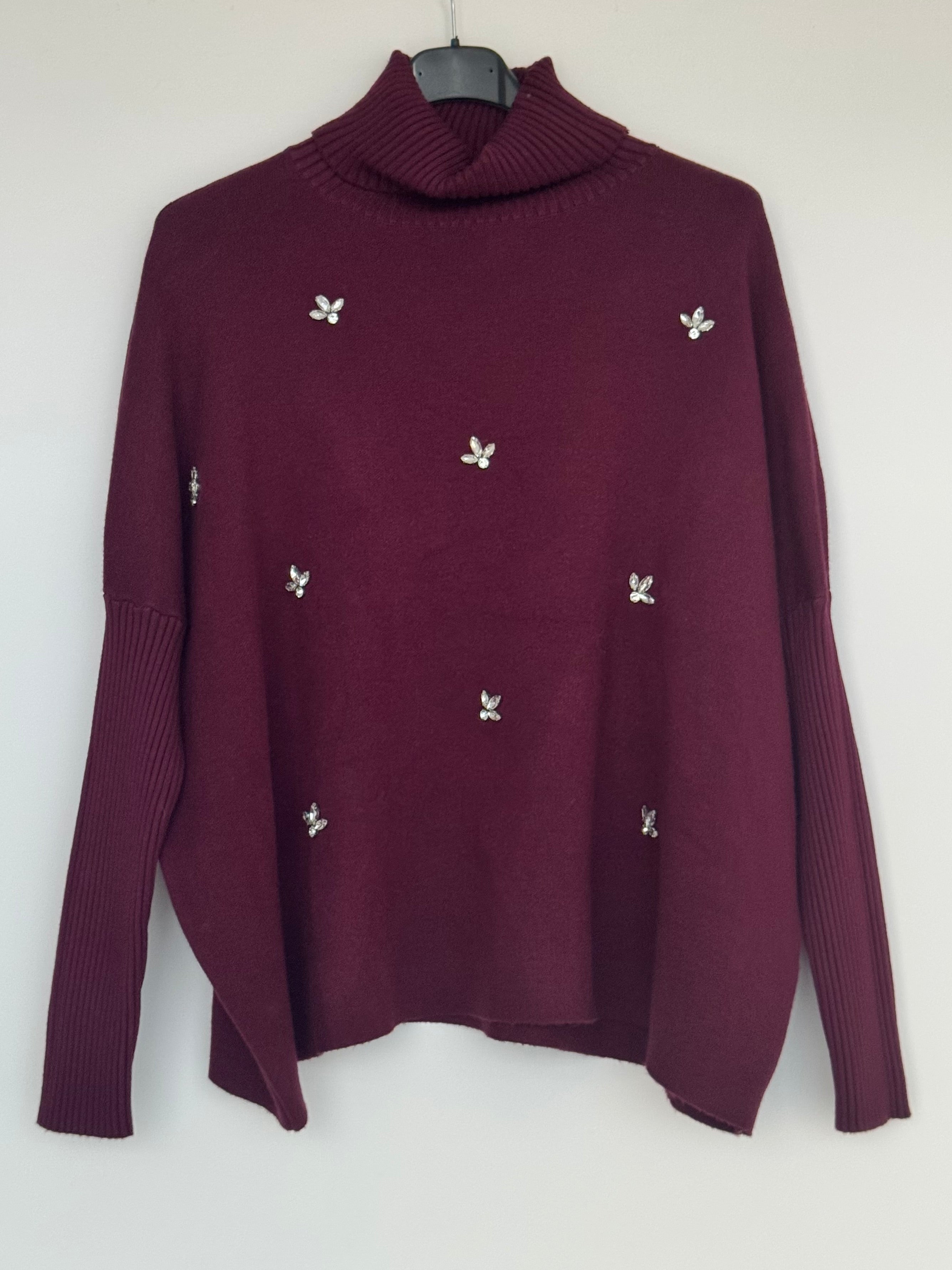 MAGLIONE CON DECORAZIONI GIOIELLO