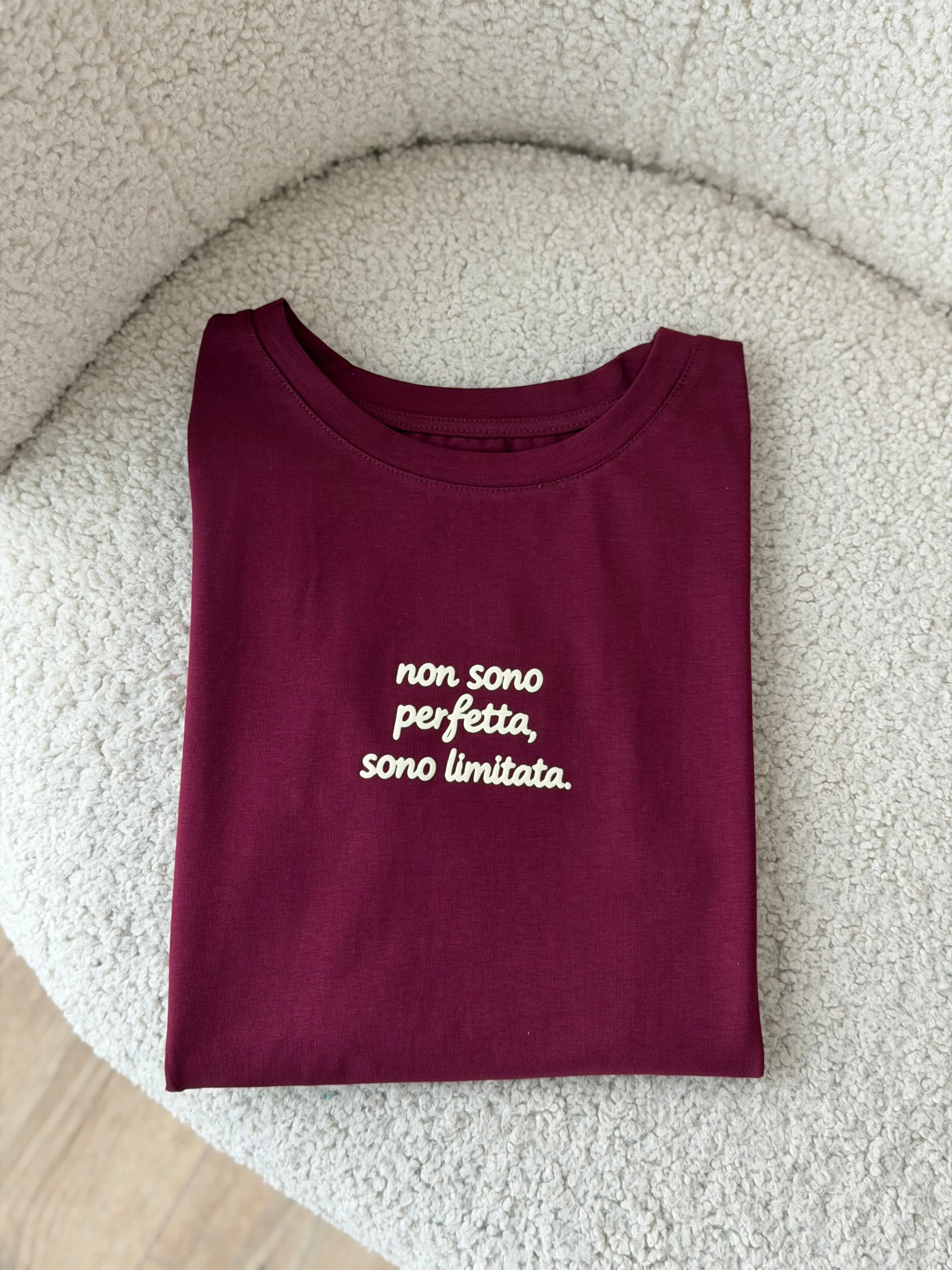 T-SHIRT CON SCRITTE
