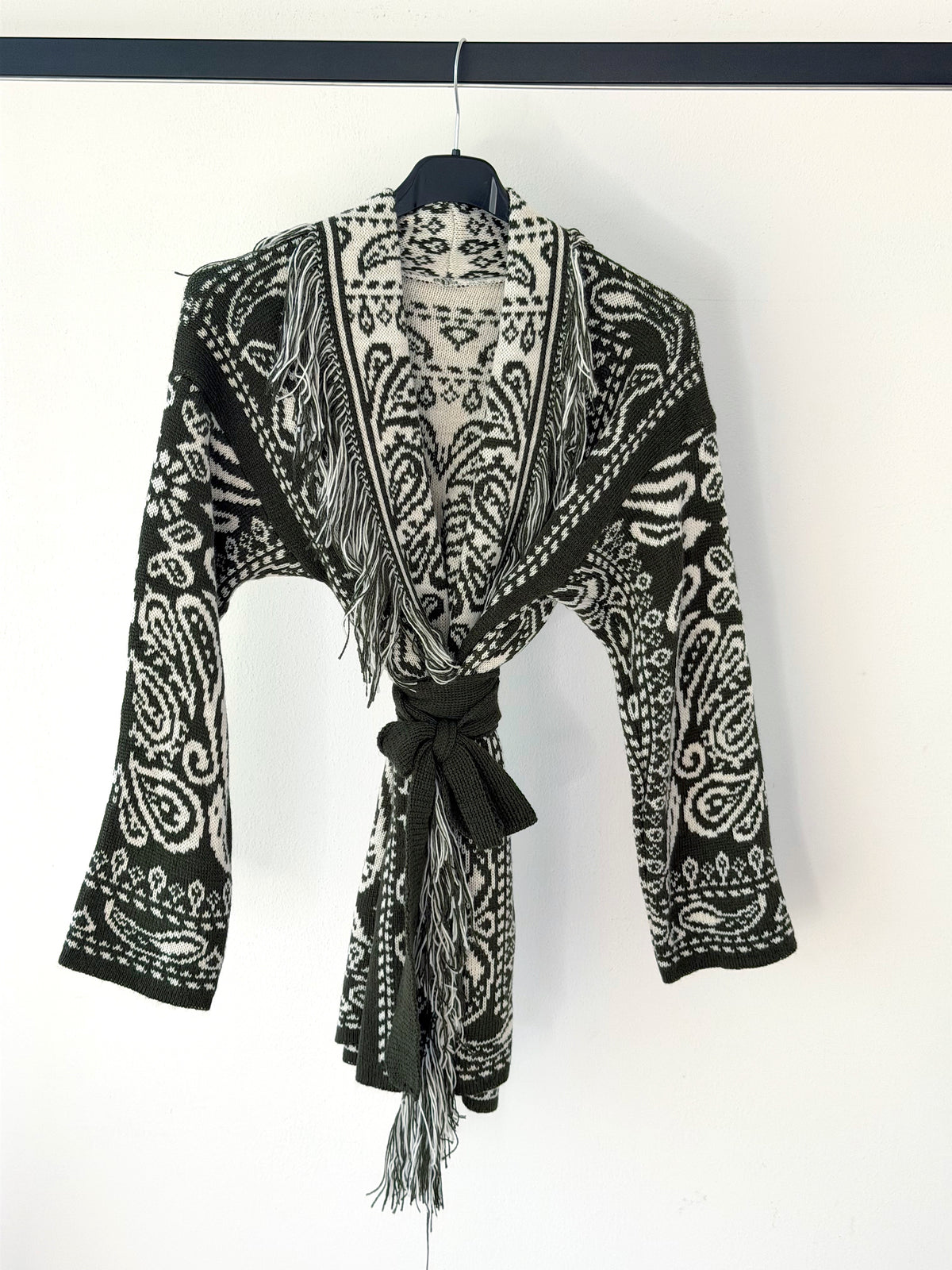 CARDIGAN BANDANA