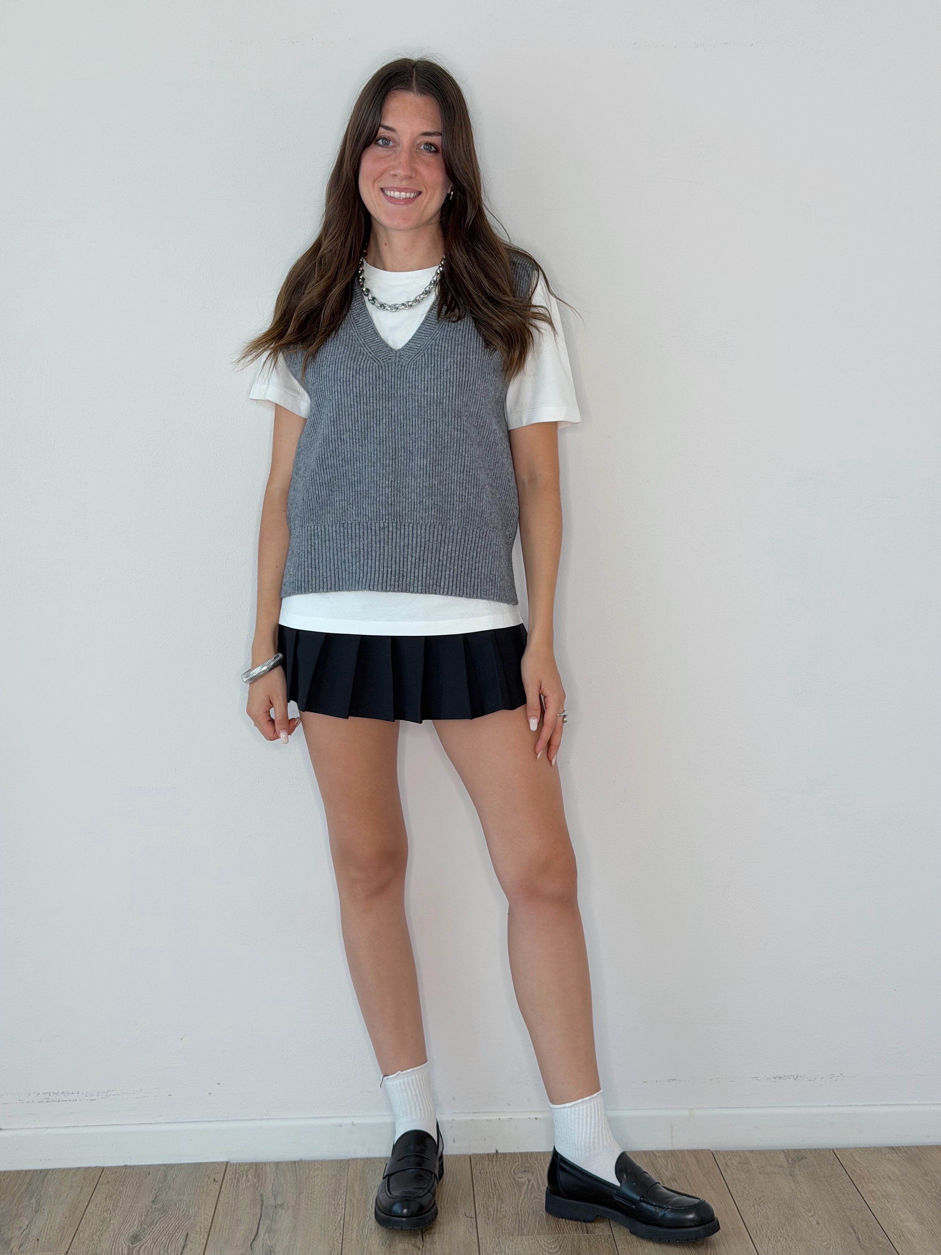 SMANICATO CON SCOLLO A V