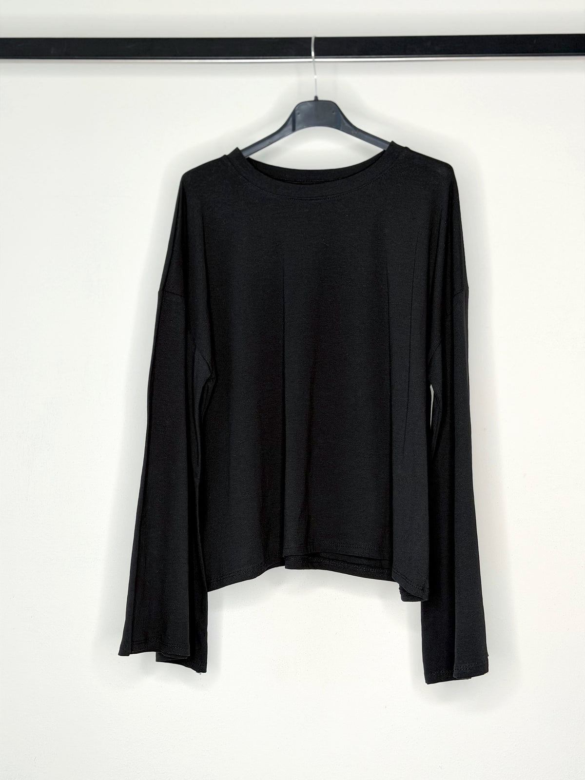 LONGSLEEVE OVERSIZE MANICA AMPIA