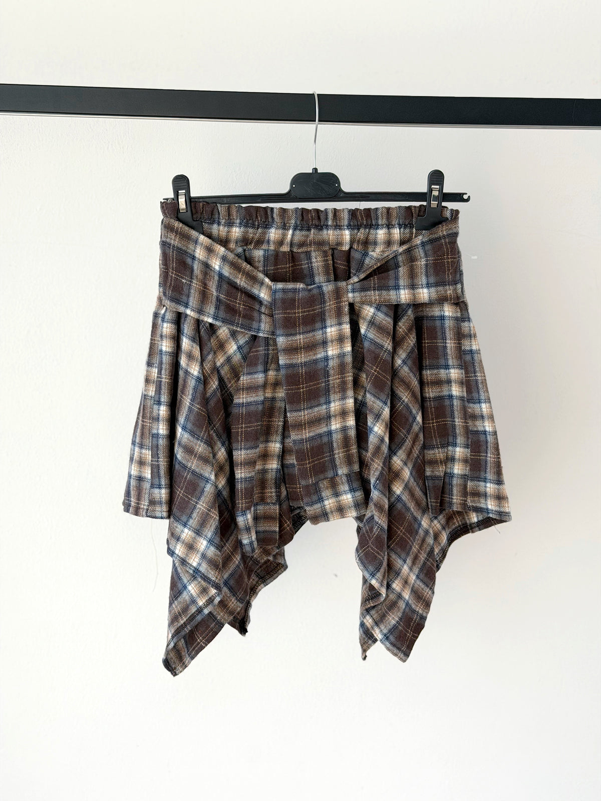 GONNA PANTALONCINO ASIMETRICA IN FLANELLA