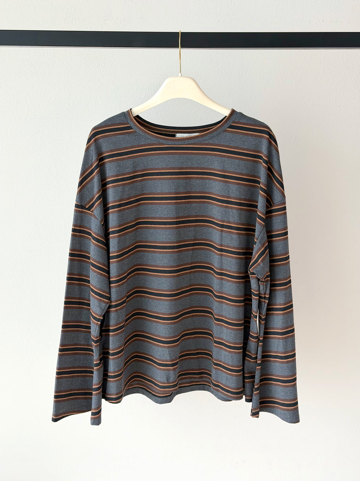 LONGSLEEVE RIGHE OVER
